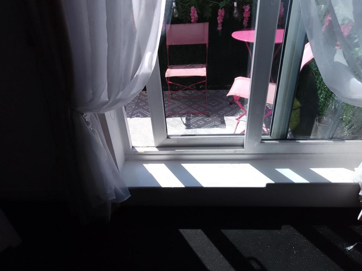 Bed And Breakfast Double Room Chester City Centre, Free Parking Exterior foto