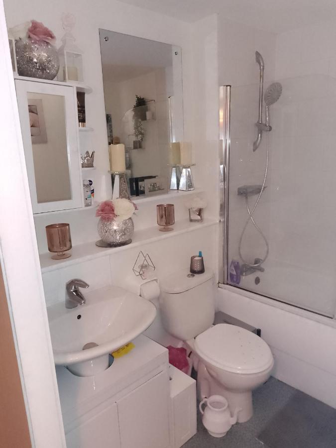 Bed And Breakfast Double Room Chester City Centre, Free Parking Exterior foto